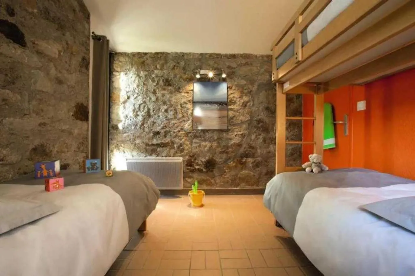 キャンプ場 Camping 3 Etoiles - Piscine - Ccaiibf Chambonas